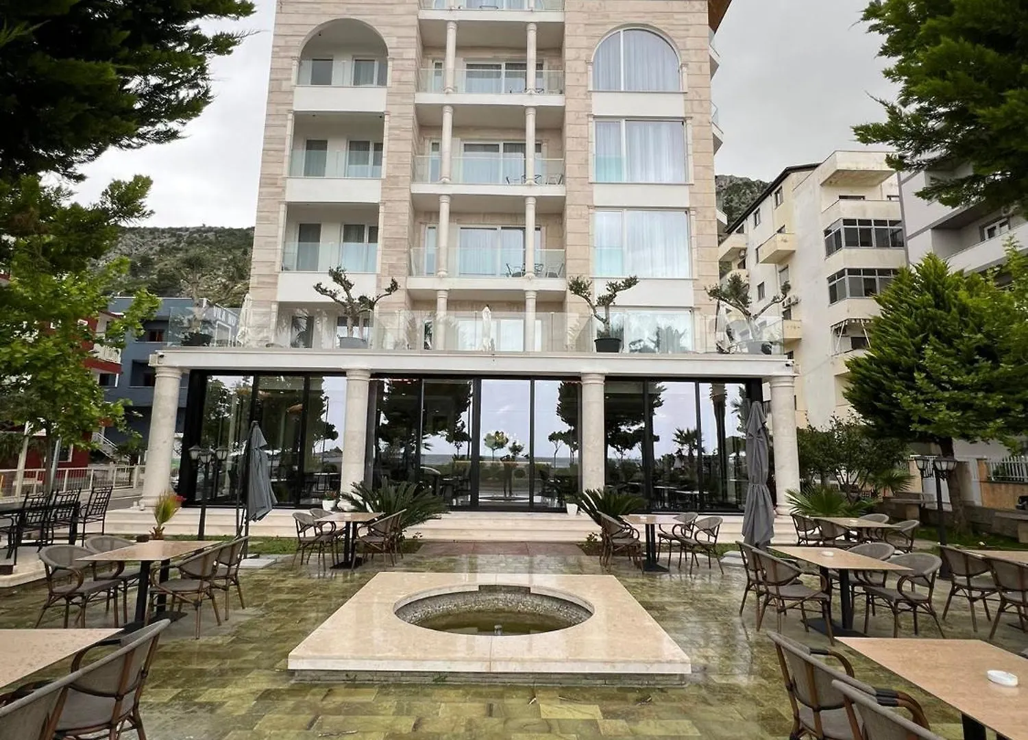Trevi Hotel & Restorant, Shëngjin