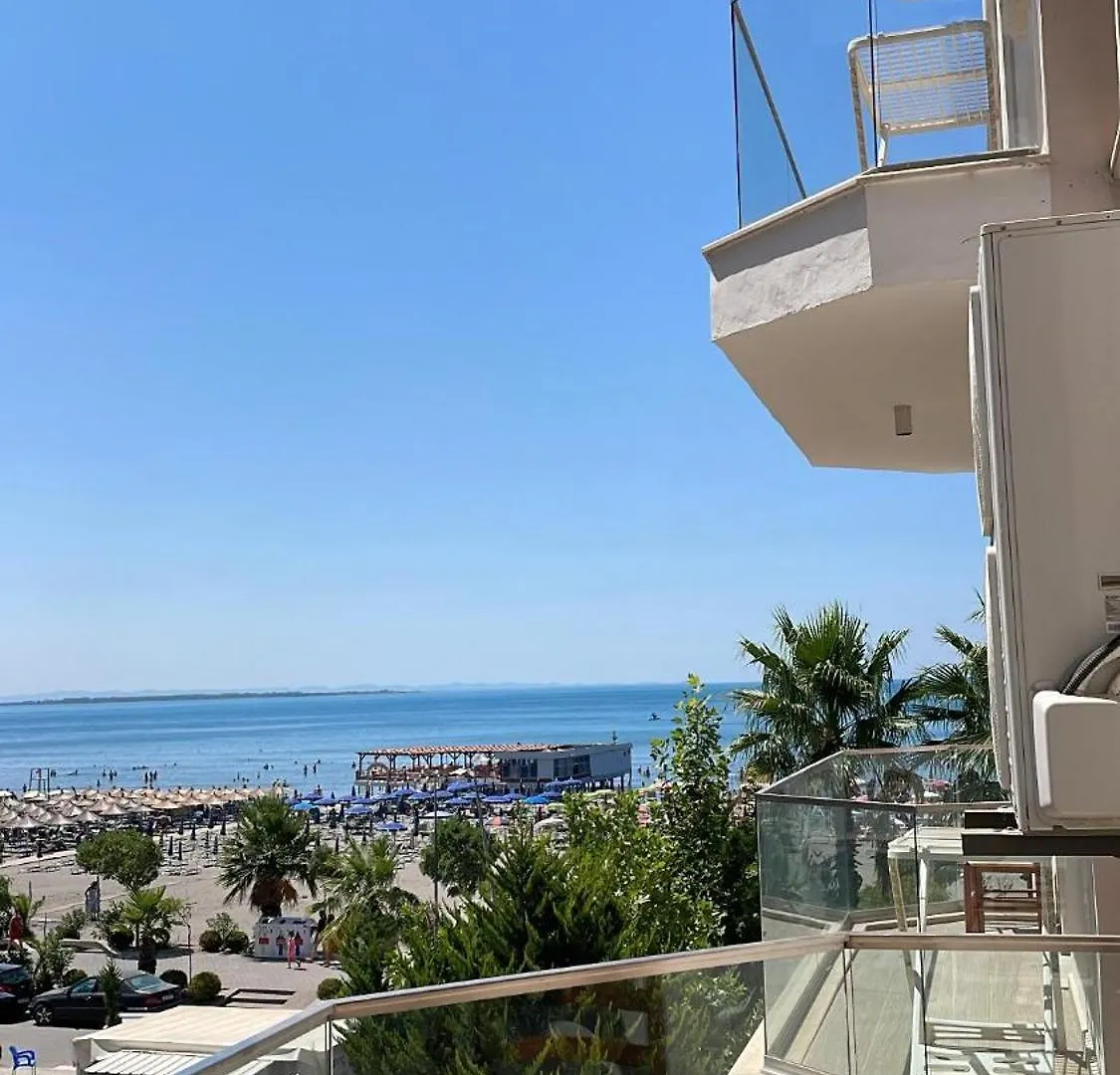 Trevi Hotel & Restorant, Shëngjin
